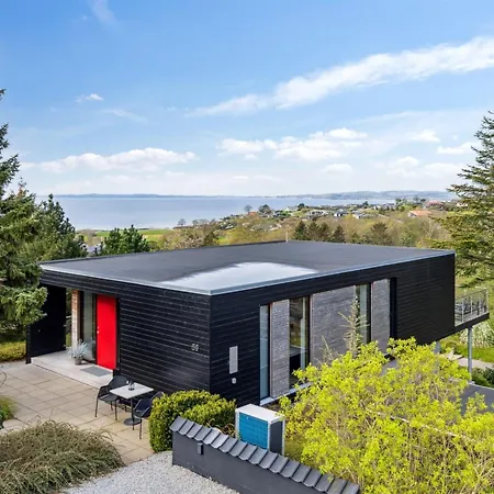 Iarund - 600m From The Sea By Interhome